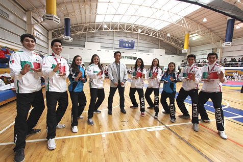 Taekwondoínes de NL son la base del equipo Mexicano de Poomsae